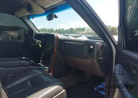 2005 Chevrolet Silverado 2500Hd Lt z USA, uszkodzony, nr VIN 1GCHK23285F967353